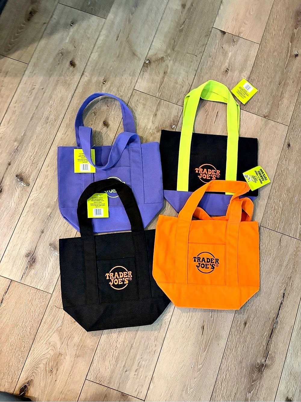 Trader Joe's Trick-or-Treat Mini Canvas Tote Bags X4(Read)